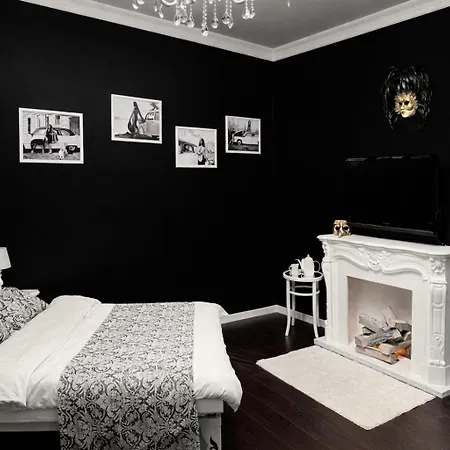 Near The Opera דירה לבוב