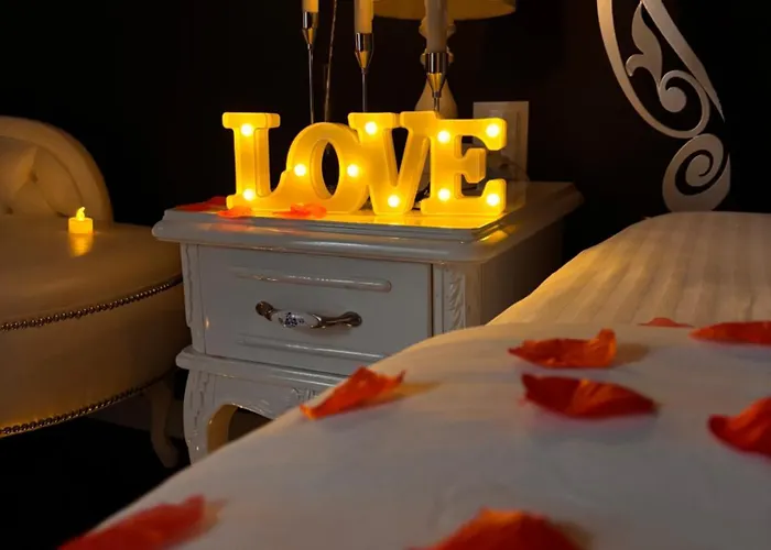 Near The Opera * לבוב